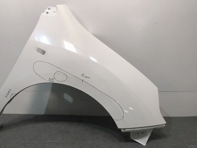 ADバン/ADエキスパート/NV150/Y12/VY12/VZNY12/VAY12 純正 右フロント フェンダー ホワイト カラーNo.QM1 日産 (120455)