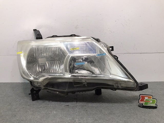 セレナ ハイウェイスター/S/X/G/C26/FPC26/NC26/FNPC26 純正 前期 右ヘッドライト/キセノン HID レベライザー 刻印D 100-23097(120472)