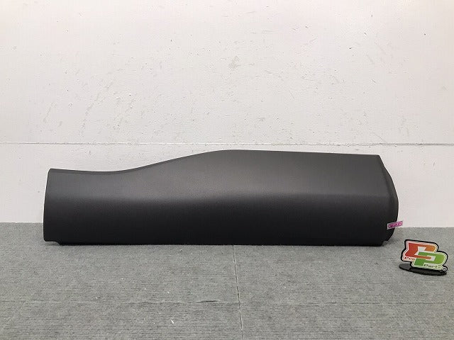 新車取り外し!カローラクロス/ZSG10/ZVG11/ZVG15 純正 右リア ドア サイドパネル マッドガード 75741-16570 素地 トヨタ (120475)