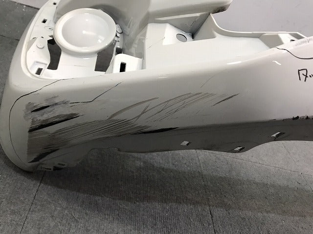 シエンタ/170系/NHP170G/NSP170G/NSP172G/NCP175G 純正 前期 フロントバンパー 52119-52891 スーパーホワイトII カラーNo.040 (120493)