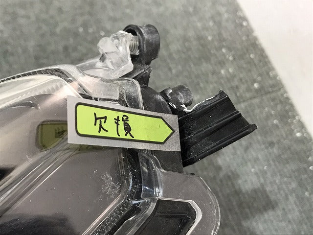 カローラスポーツ/210/NRE210H/NRE214H/ZWE211H 純正 右ヘッドライト/ランプ LED 刻印N KOITO 12-612 81105-12M10 トヨタ (120529)
