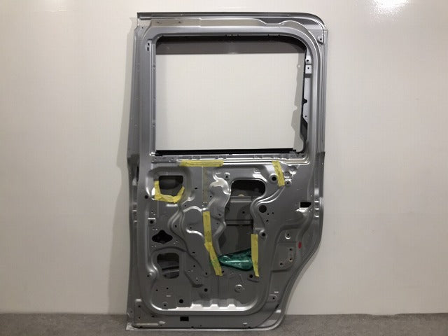 タント TANTO/LA600S/LA610S 純正 右リア スライドドア バイザー付 ブライトシルバーメタリック カラーNo.S28 ダイハツ DAIHATSU (120879)
