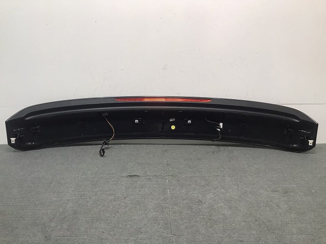 Q5/8R系 純正 リアスポイラー/ルーフスポイラー/ウィング 8R0 827 933 ガンメタ LZ4X or 6Y(LZ7S) or LZ7L アウディ Audi (120923)