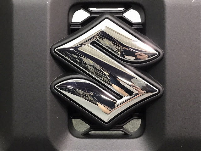 新車取り外し ジムニー/ジムニーシエラ/JB64W/JB74W 純正 フロントグリル/ラジエター/ラジエーターグリル 72111-78R0 素地 スズキ (121027)
