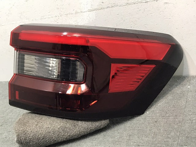 ライズ/ロッキー/A200A/A210A/A200S/A210S 純正 右テールランプ/ライト/レンズ LED ICHIKOH D248/81550-B1290 81551-B1200(121047)