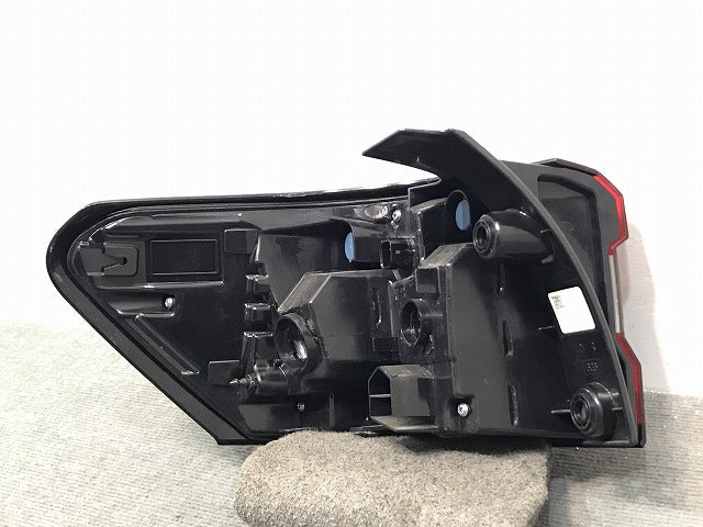 ライズ/ロッキー/A200A/A210A/A200S/A210S 純正 右テールランプ/ライト/レンズ LED ICHIKOH D248/81550-B1290 81551-B1200(121047)