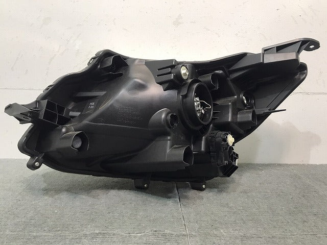 ルーミー/ジャスティ/M900A/M910A/M900F/M910F 純正 前期 右ヘッドライト ハロゲン レベライザー STANLEY W3920 81130-B1210 (121091)