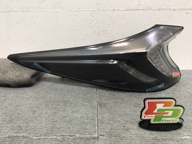 プリウス PHV/ZVW52/GRスポーツ 純正 後期 左テールランプ/ライト/レンズ LED 刻印H ICHIKOH 47-96/82560-47440 トヨタ TOYOTA (121124)