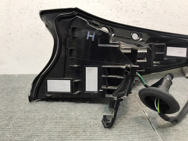 プリウス PHV/ZVW52/GRスポーツ 純正 後期 左テールランプ/ライト/レンズ LED 刻印H ICHIKOH 47-96/82560-47440 トヨタ TOYOTA (121124)