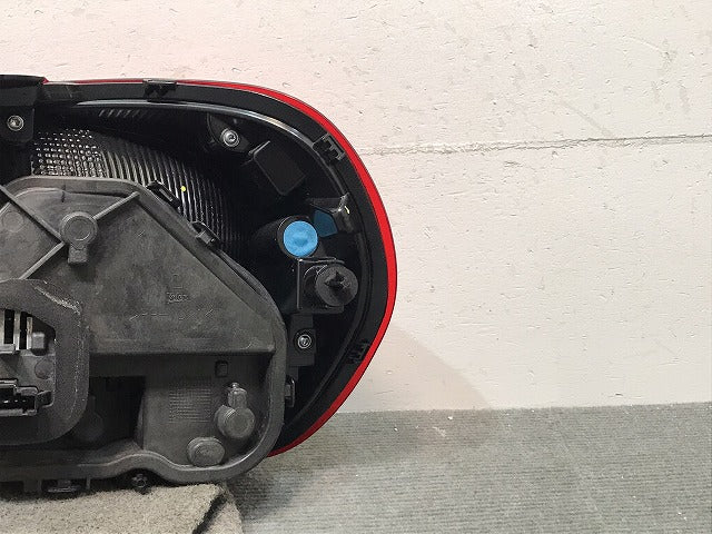C3/B6HN01 純正 左テールランプ/ライト/レンズ LED ハロゲン VALEO 98 122 577 80 シトロエン CITROEN (121215)