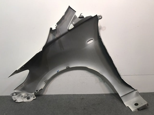 プレマシー PREMACY/CREW/CR3W 純正 右フロントフェンダー C235-52-111C クリスタルホワイトパールマイカ カラーNo.34K マツダ (121302)