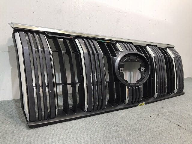 新車取り外し ランドクルーザー/ランクル/プラド/150系/TRJ150W/GDJ150W/151W/GRJ150W/151W 純正 後期 フロントグリル 53111-60B20(121321)