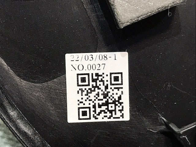 新車取り外し! bZ4X/XEAM10/YEAM15 純正 右リア ドア/オーバーフェンダー/フェンダーアーチモール 75061-42040 素地 トヨタ (121328)
