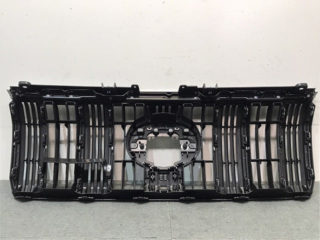 新車取り外し ランドクルーザー/ランクル/プラド/150系/TRJ150W/GDJ150W/151W/GRJ150W/151W 純正 後期 フロントグリル 53111-60B20(121379)