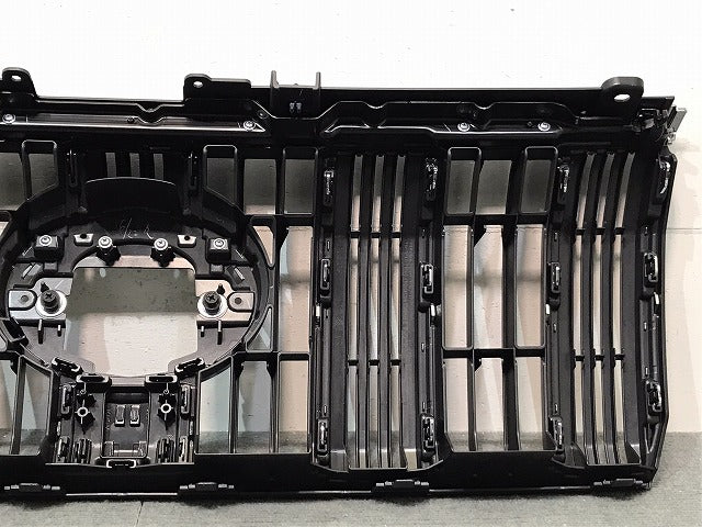 新車取り外し ランドクルーザー/ランクル/プラド/150系/TRJ150W/GDJ150W/151W/GRJ150W/151W 純正 後期 フロントグリル 53111-60B20(121379)