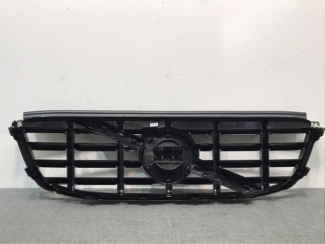 新品 XC60/DB系/2009-2013 純正 前期 フロントグリル/ラジエーターグリル 31290999/31284337/31386997/30764558 ボルボ (121388)