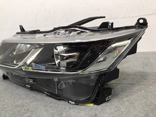 セレナ ハイウェイスター/C27/GC27/GFC27/GNC27/GFNC27 純正 前期 左ヘッドライト/ランプ LED レベライザー 刻印Z KOITO 100-23721(121434)