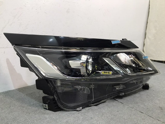 セレナ ハイウェイスター/C27/GC27/GFC27/GNC27/GFNC27 純正 前期 右ヘッドライト LED レベライザー 刻印Z 100-23721 カラー G41 (121435)
