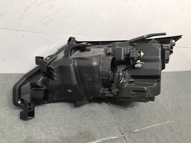 セレナ ハイウェイスター/C27/GC27/GFC27/GNC27/GFNC27 純正 前期 右ヘッドライト LED レベライザー 刻印Z 100-23721 カラー G41 (121435)