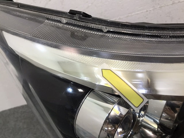 ムーヴ/ステラ/カスタム/LA100S/LA110S/LA100F/LA110F 純正 後期 右ヘッドライト レベライザー LED KOITO 100-51094 ダイハツ (121493)