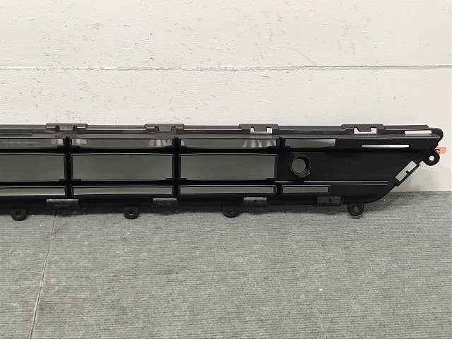 新品! XC40/XB420XC/2018-2020 純正 フロントグリル/ラジエターグリル/ラジエーターグリル バンパーロアグリル 31449342 ボルボ (121618)