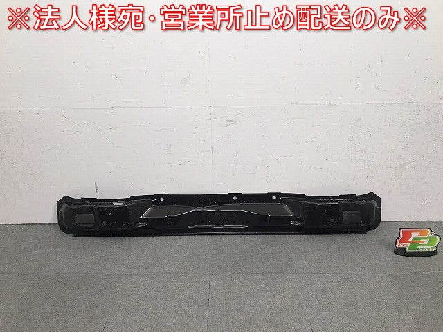 【新品】新品! ハイエース/レジアスエース/100系/KZH/LH/RZH/TRH/1989-2005 純正 リアフロアクロスメンバー 57069-95J10 トヨタ (121685)