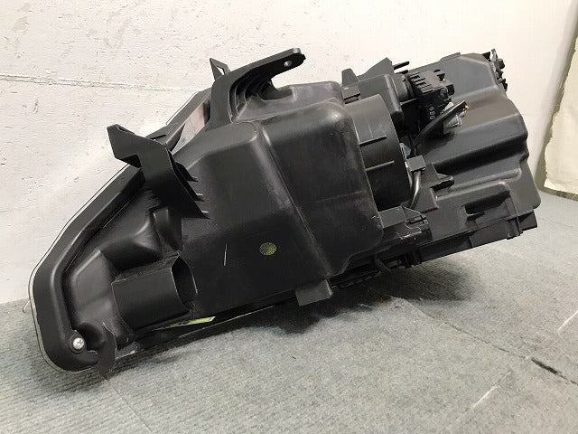 セレナ ハイウェイスター/XV/X/G/C27/GC27/GFC27/GNC27/GFNC27 純正 前期 右ヘッドライト/LED レベライザー 刻印Z KOITO 100-23721(121687)