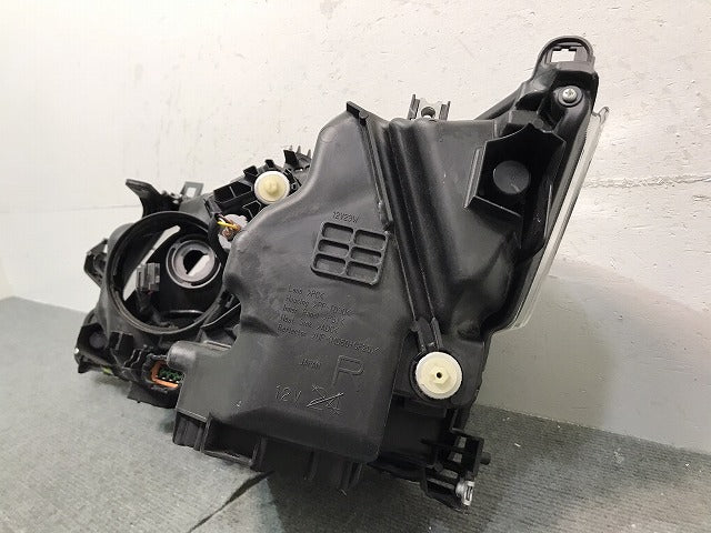セレナ ハイウェイスター/XV/X/G/C27/GC27/GFC27/GNC27/GFNC27 純正 前期 右ヘッドライト/LED レベライザー 刻印Z KOITO 100-23721(121687)