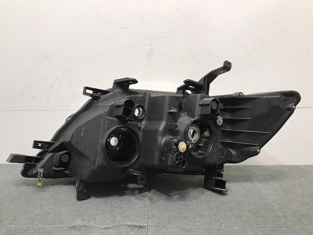 セレナ SERENA/C25/CC25/CNC25/NC25 純正 後期 右ヘッドライト/ランプ レベライザーハロゲン KOITO 100-24920 日産 NISSAN (121696)