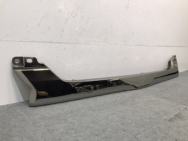 ハイエース/レジアスエース/200系/4型/5型/6型/標準 純正 後期 フロントグリルモール ガーニッシュ 53111-26500 スモークメッキ (122003)