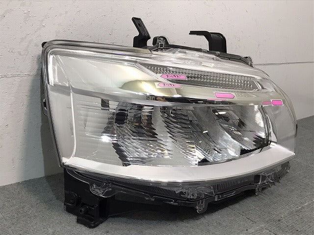 タウンエース/ライトエース/S403M/S403U/S413M/S413U 純正 右ヘッドライト/ランプ LED レベライザー 刻印D KOITO 100-8J009 トヨタ(122009)