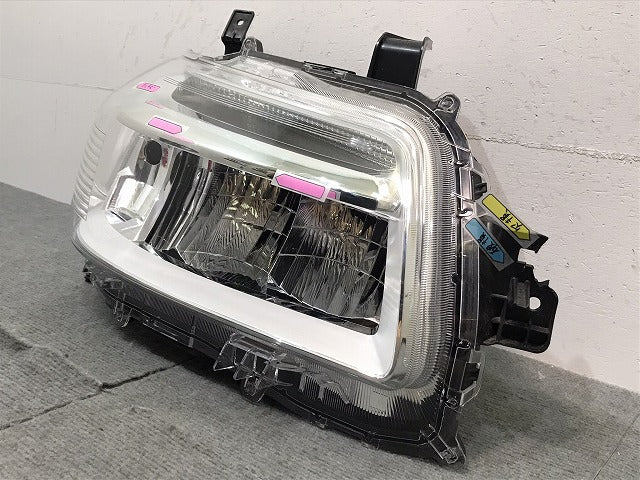 タウンエース/ライトエース/S403M/S403U/S413M/S413U 純正 右ヘッドライト/ランプ LED レベライザー 刻印D KOITO 100-8J009 トヨタ(122009)