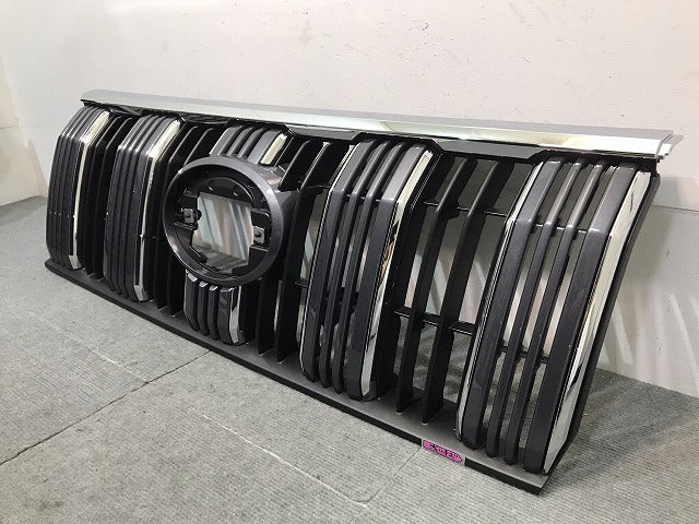 新車外し! ランドクルーザー/ランクル/プラド/150系/TRJ150W/GDJ150W/151W/GRJ150W/151W 純正 後期 フロントグリル 53111-60B20 (122034)