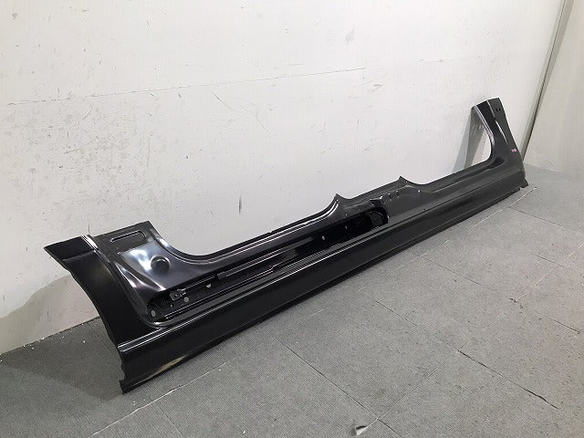 新品! N-BOX NBOX Nボックス/JF3/JF4 純正 右サイドロッカーパネル/サイドシルパネル 04631-TTA-901ZZ 素地 ホンダ (122054)