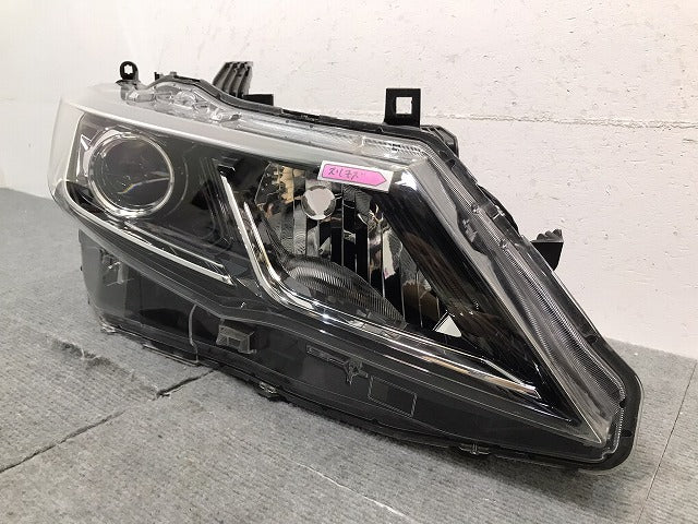 セレナ　ハイウェイスター／Ｓ／Ｘ／Ｇ／ＸＶ／Ｃ２７　純正　前期　右ヘッドライト　ＬＥＤ　刻印Ｚ　１００－２３７２１（１２２１０５）