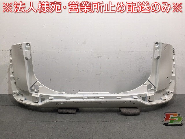 シエンタ／１７０系　純正　リアバンパー　５２１５９－５２７７０／Ａ８０　ホワイトパール　カラーＮｏ．０７０　トヨタ（１２２１３６）