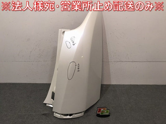 ヴェルファイア／アルファード／３０系　純正　右リアバンパー／コーナーカバー／コーナーパネル　５２１６５－５８０３０（１２２１５１）