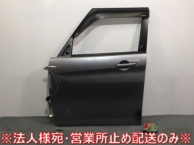 ソリオ　バンディッド　ハイブリッド／ＭＡ２６Ｓ／ＭＡ３６Ｓ／ＭＡ４６Ｓ　純正　左フロントドア　内張り　バイザー付　（１２２２１９）