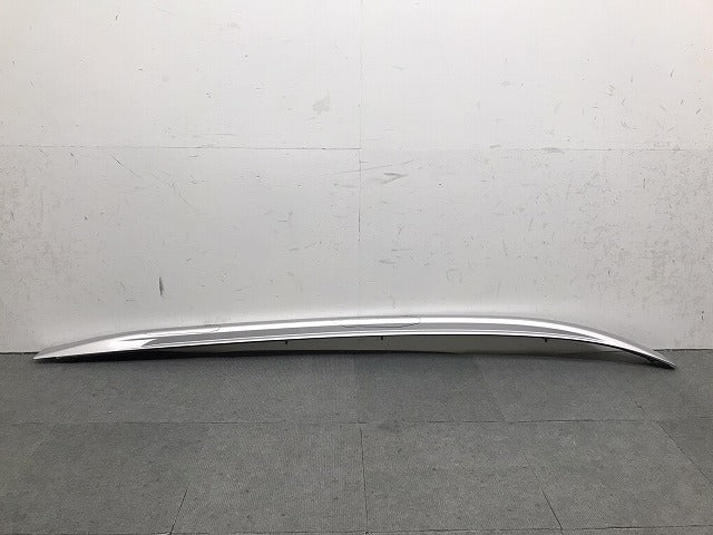 キックス　ＫＩＣＫＳ／Ｐ１５　純正　右ルーフ　レール　７３８２２　５ＲＦ０Ａ／５Ｒ５０Ａ　シルバー　日産　（１２２２２７）