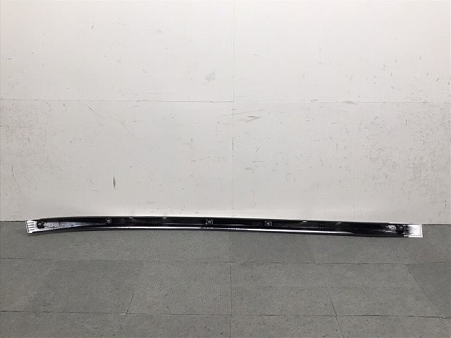 キックス　ＫＩＣＫＳ／Ｐ１５　純正　右ルーフ　レール　７３８２２　５ＲＦ０Ａ／５Ｒ５０Ａ　シルバー　日産　（１２２２２７）