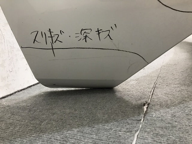 ＸＣ６０／ＵＢ系　純正　リアバンパー　３１４２５１９８　クリスタルホワイトパール　カラーＮｏ．７０７　ボルボ　（１２２２８８）