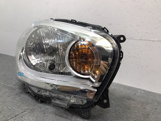 デイズ／ＥＫワゴン／Ｂ２１Ｗ／Ｂ１１Ｗ　純正　右ヘッドライト　ハロゲン　Ｗ１０４７　２６０１０－６Ａ０２Ｆ　日産　（１２２４３４）