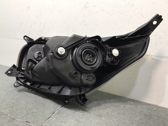 デイズ／ＥＫワゴン／Ｂ２１Ｗ／Ｂ１１Ｗ　純正　右ヘッドライト　ハロゲン　Ｗ１０４７　２６０１０－６Ａ０２Ｆ　日産　（１２２４３４）