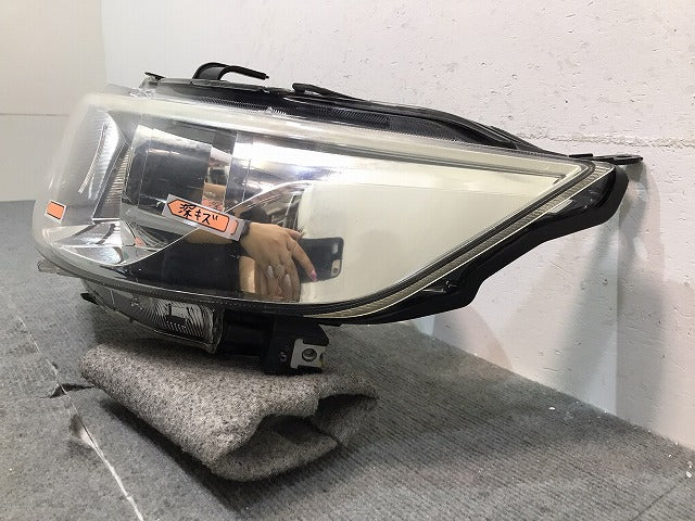 ワゴンＲ／スティングレ－／ＭＨ２３　純正　左ヘッドライト／ランプ　キセノン　ＨＩＤ　レベライザー　１００－５９１９１（１２２４３６