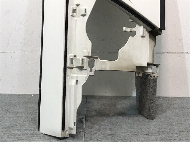 フォワード/標準 2007- 純正 右フロントコーナーカバー/コーナーパネル ホワイト いすゞ(122496)