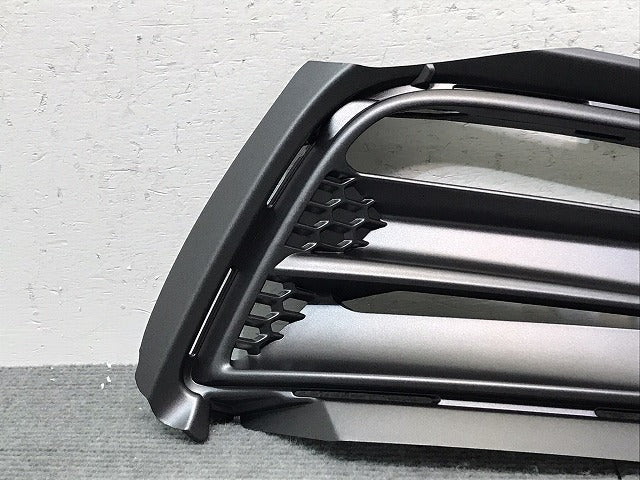 新品！Ｓ６０／Ｖ６０／ＦＢ系／ＦＤ系／Ｒデザイン　純正　右フロントバンパーグリル　３１３８３１５３　（１２２５０８）