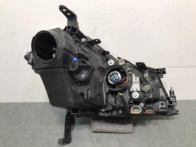 フーガ／５０系／Ｙ５０　純正　左ヘッドライト／キセノン　ＨＩＤ　バラスト　刻印Ｂ　Ｐ４７７０　２６０７５－ＥＧ６０Ｅ（１２２５１０