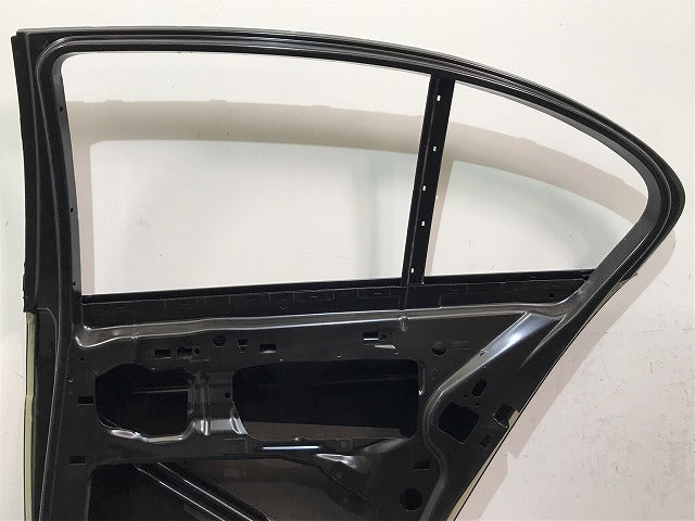 新品!7シリーズ/ E65/2001-2008 ショートボディ用 純正 右リアドア 41517202084 BMW(122535)