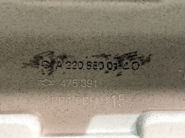 新品!Sクラス W220/1998年~2005年 純正 前期 リアバンパー A 220 880 01 40 未塗装 メルセデスベンツ(122544)