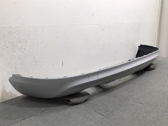 新品！Ｑ３／８Ｕ系／２０１１－２０１４　純正　リアスポイラー　ガーニッシュ／ディフューザー　８Ｕ０８０７５２１（１２２６０６）
